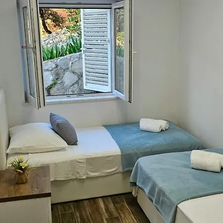 度假居 House Stela Gdinj